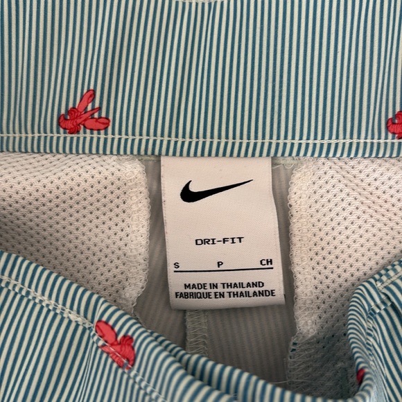 Nike DriFit Victory Golf Striped Lobster Patterned Women's Shorts Small - Picture 3 of 7